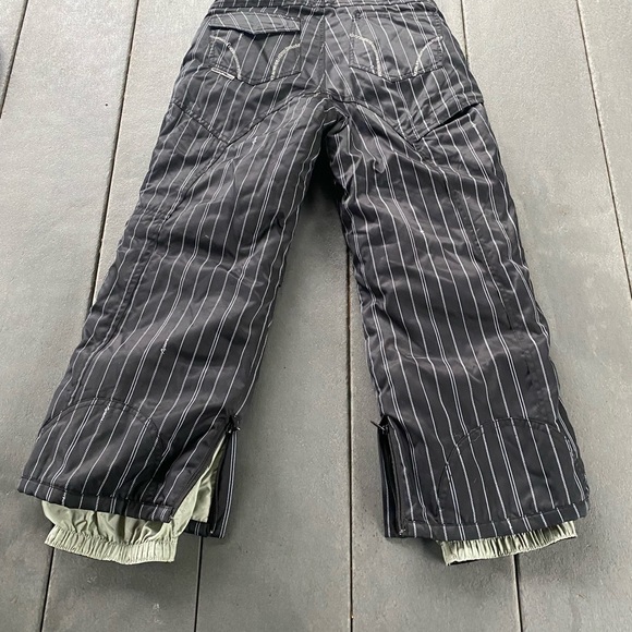 Rip Zone Med Kids Snow Board Pants 26” x 24” - Picture 10 of 10